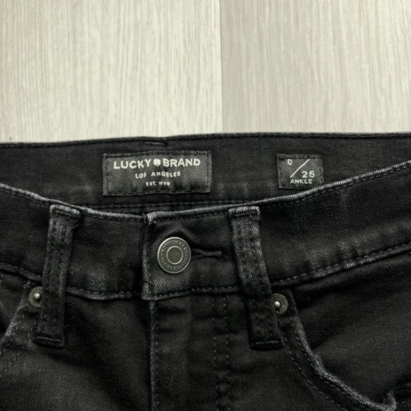 Lucky Brand Mid Rise Ava Skinny Jeans - Picture 2 of 4